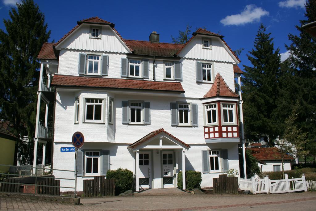 Gaestehaus Villa Lina Bad Herrenalb Exteriér fotografie
