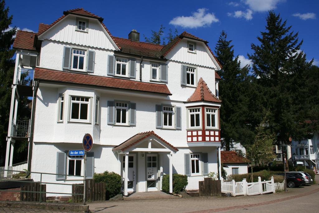 Gaestehaus Villa Lina Bad Herrenalb Exteriér fotografie